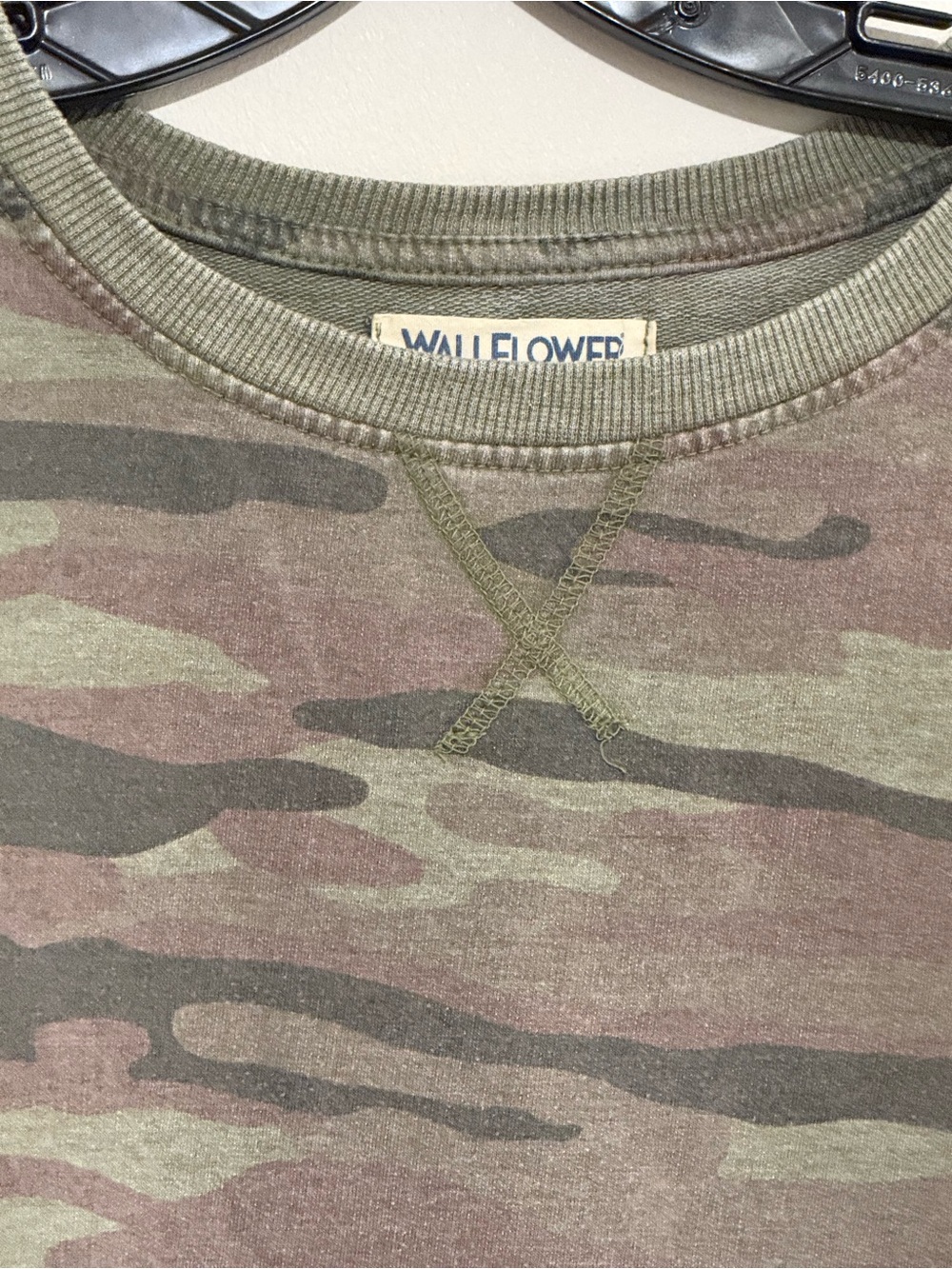 WallFlower Camo Print Crewneck Long Sleeve Sweatshirt Olive Green - Picture 5 of 6